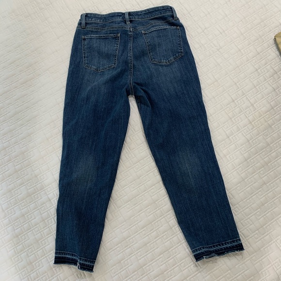 Blue jeans with frayed hem, ankle length - Picture 4 of 9